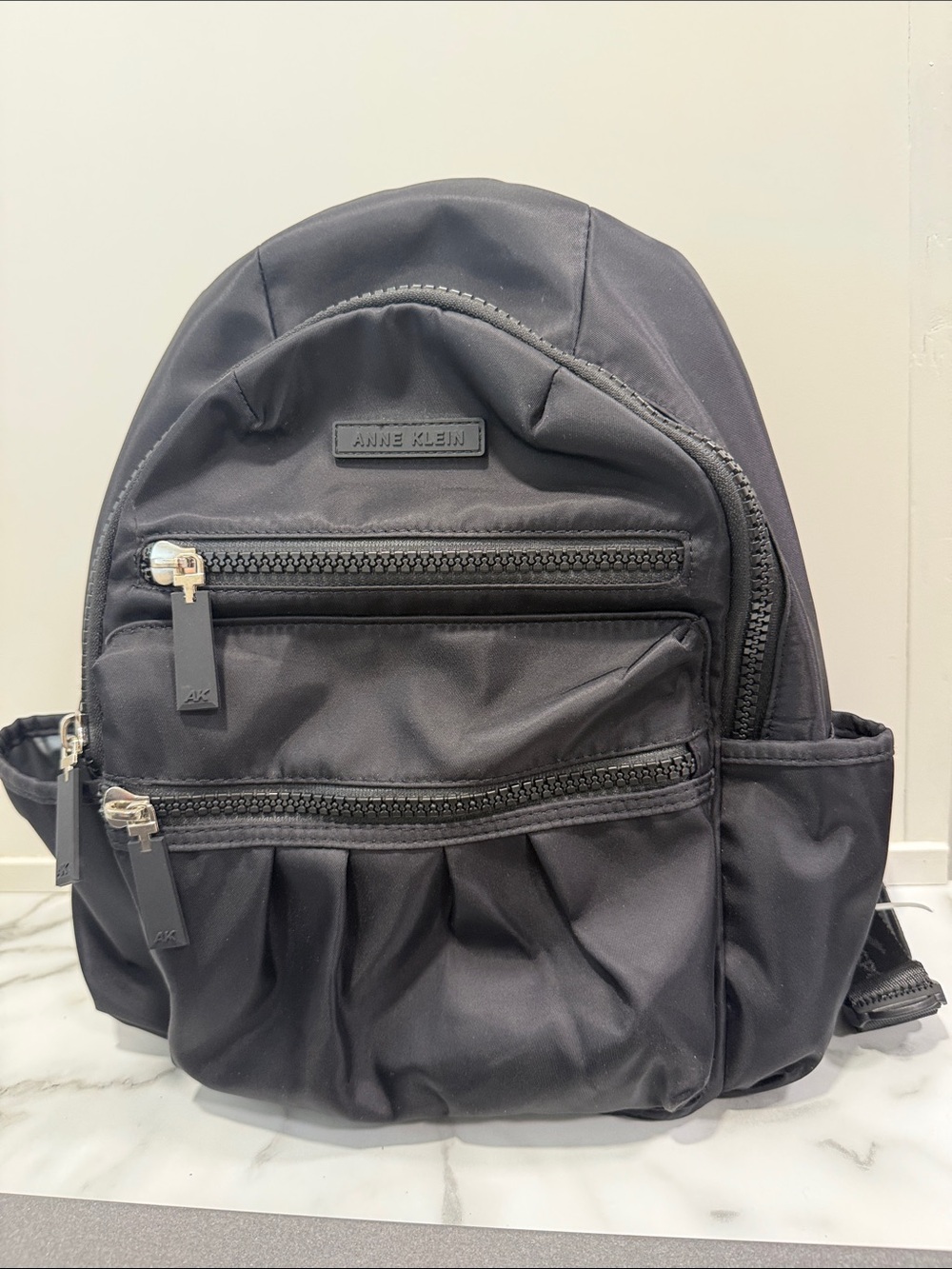 Anne Klein Sport Midi backpack in black nylon like new - Picture 2 of 7
